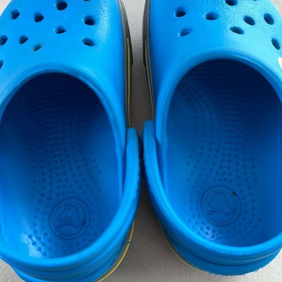 Crocs Blue Sandals Sz 4/5 - Picture 8 of 8
